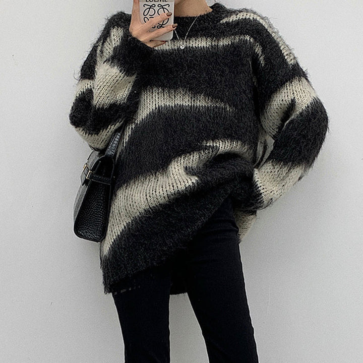 Black And White Pattern Sweater Women's Top Round Neck Street Casual Long Sleeve Color Matching Knitted-Women's Outerwear 2023-Zishirts